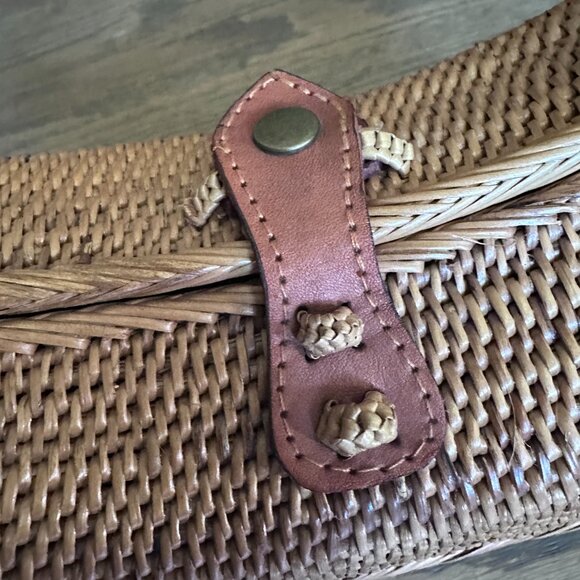 Bali Rattan Woven Clutch - Picture 2 of 4